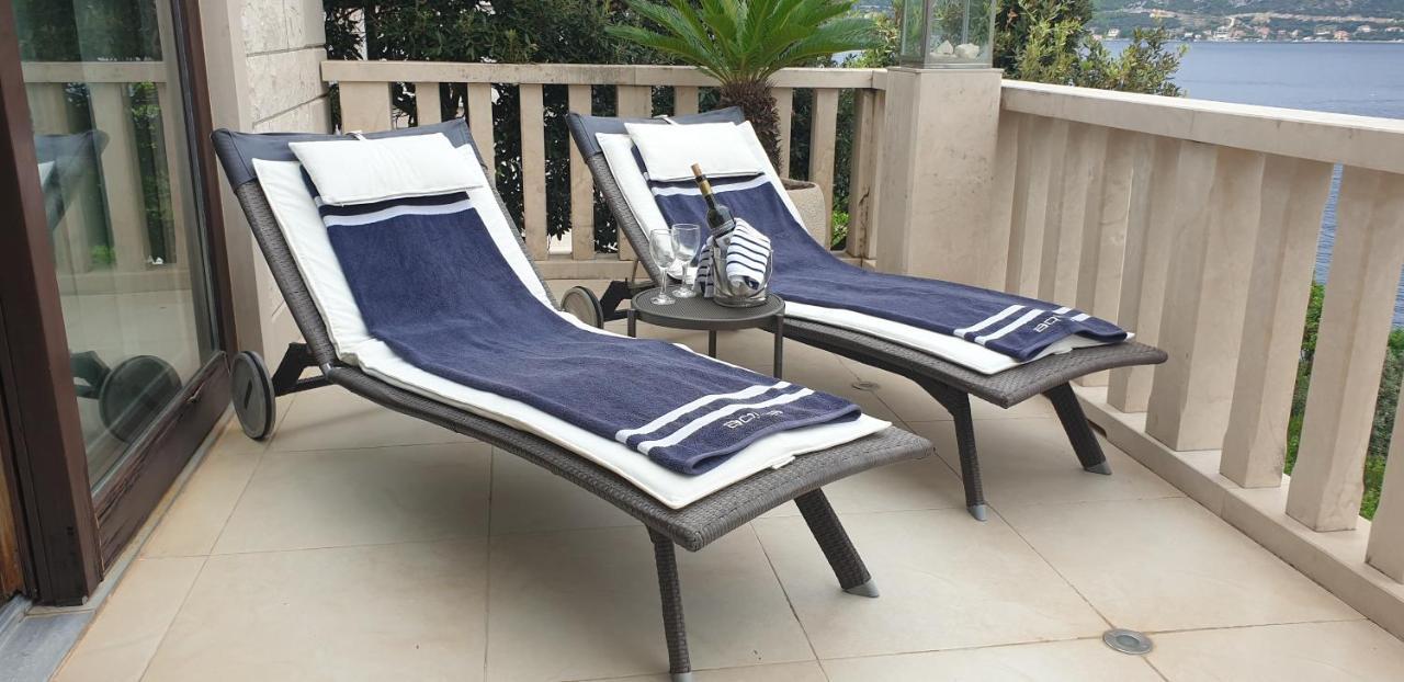 Villa Jade Apartments Front Row Sea View - Walk To Korcula Old Town Medvinjak Ngoại thất bức ảnh