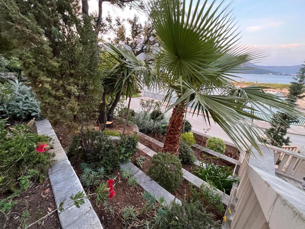Villa Jade Apartments Front Row Sea View - Walk To Korcula Old Town Medvinjak Ngoại thất bức ảnh