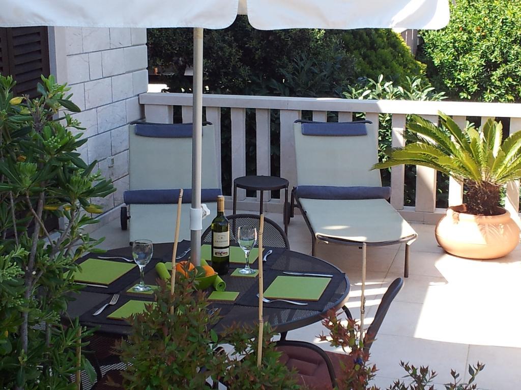 Villa Jade Apartments Front Row Sea View - Walk To Korcula Old Town Medvinjak Phòng bức ảnh