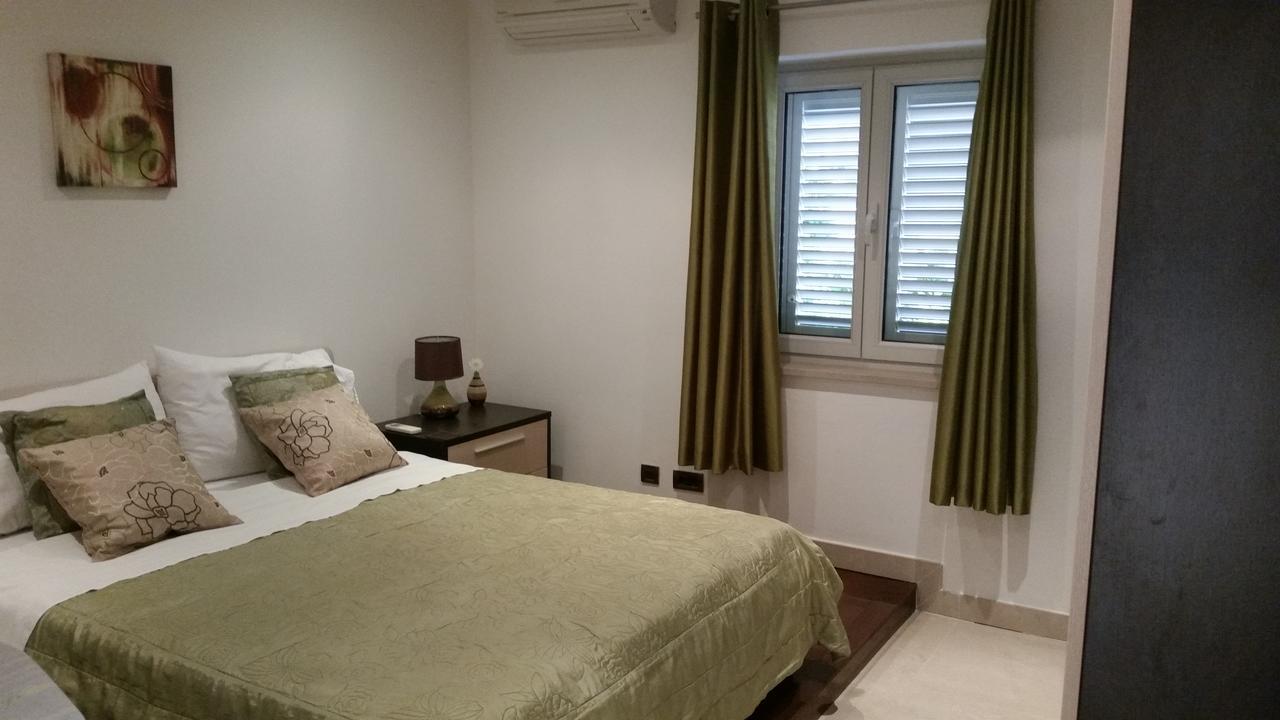 Villa Jade Apartments Front Row Sea View - Walk To Korcula Old Town Medvinjak Ngoại thất bức ảnh