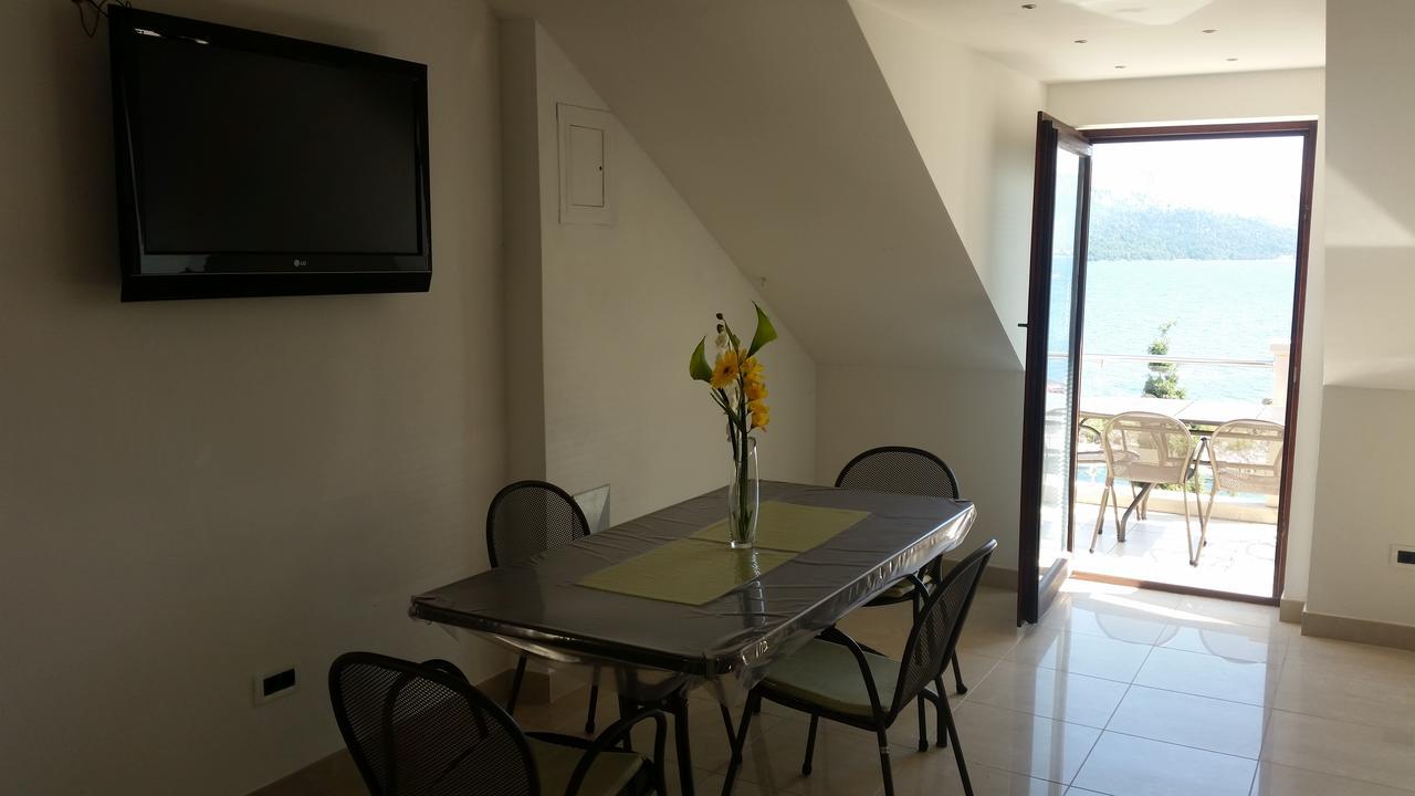 Villa Jade Apartments Front Row Sea View - Walk To Korcula Old Town Medvinjak Ngoại thất bức ảnh