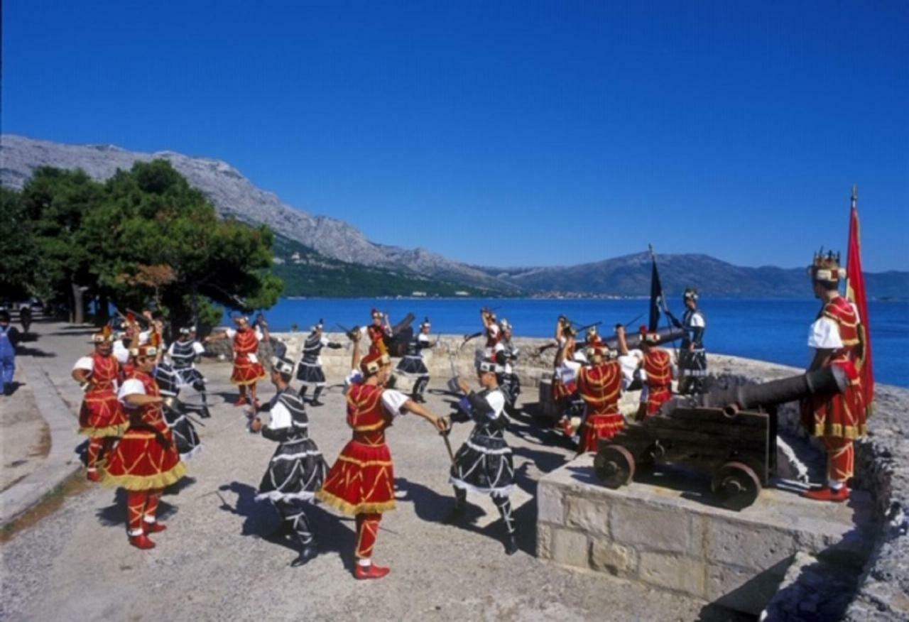 Villa Jade Apartments Front Row Sea View - Walk To Korcula Old Town Medvinjak Ngoại thất bức ảnh