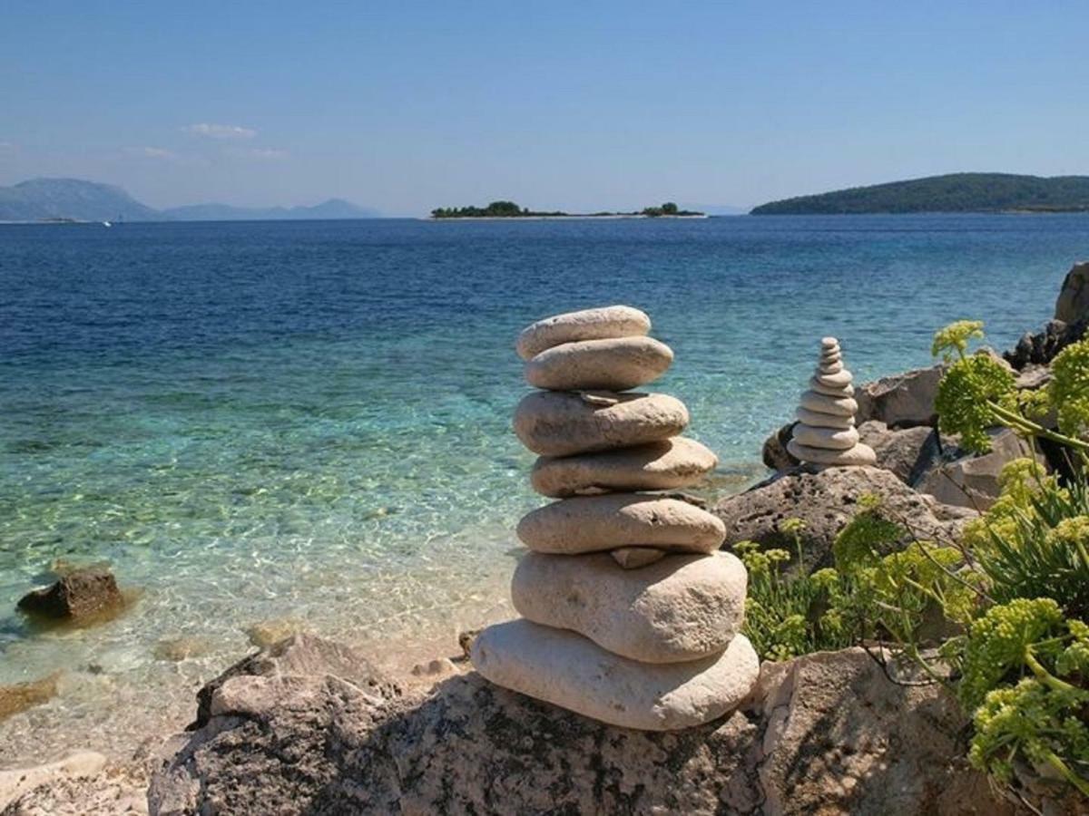 Villa Jade Apartments Front Row Sea View - Walk To Korcula Old Town Medvinjak Ngoại thất bức ảnh
